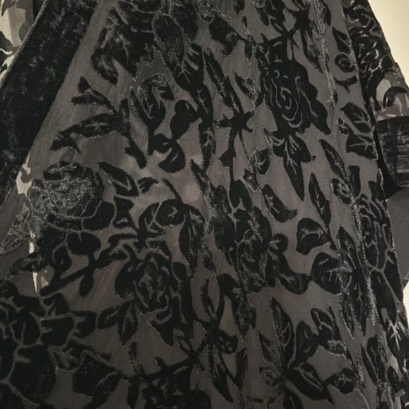 LA SOUL black shawl/kimono - Picture 2 of 2